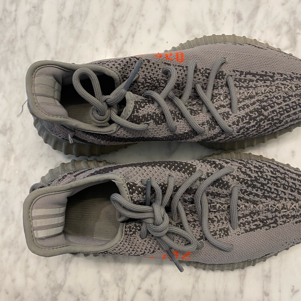 Yeezy Boost - Picture 4 of 4